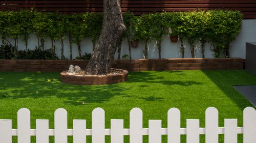 Pros and Cons of Astroturf in Backyard